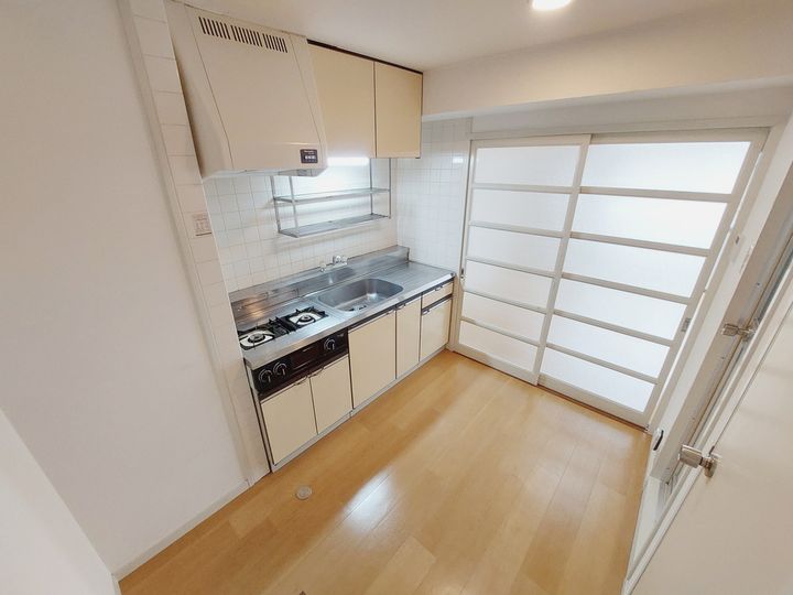 ジョイフル東野208のキッチン