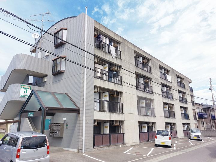 F愛光マンション408の外観