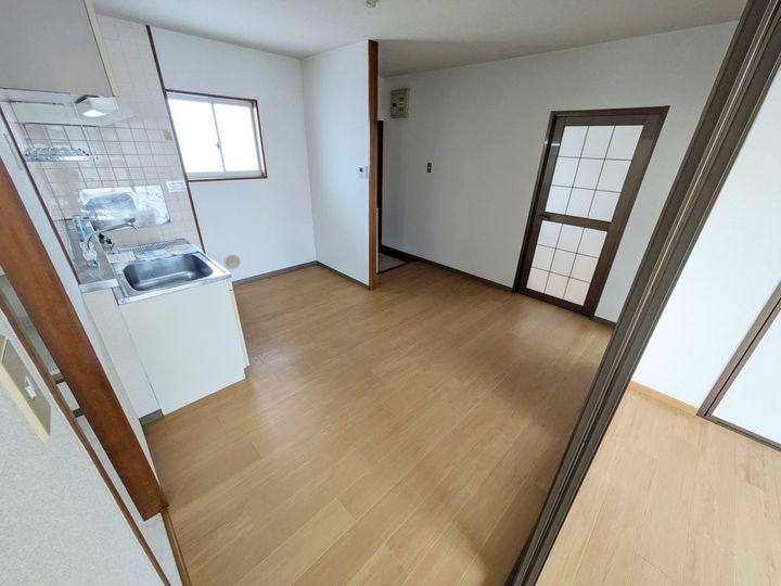 ドミールパル201の居間