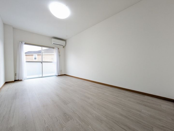 シングル花夢201の内装