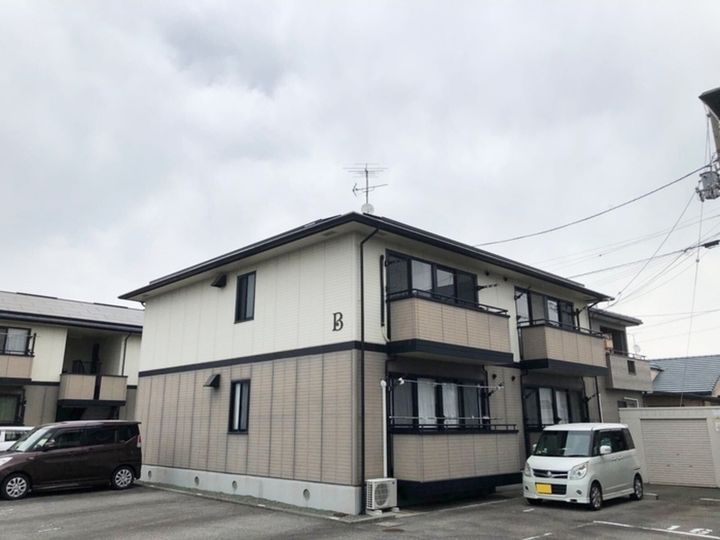 エントピア余戸102Bの外観