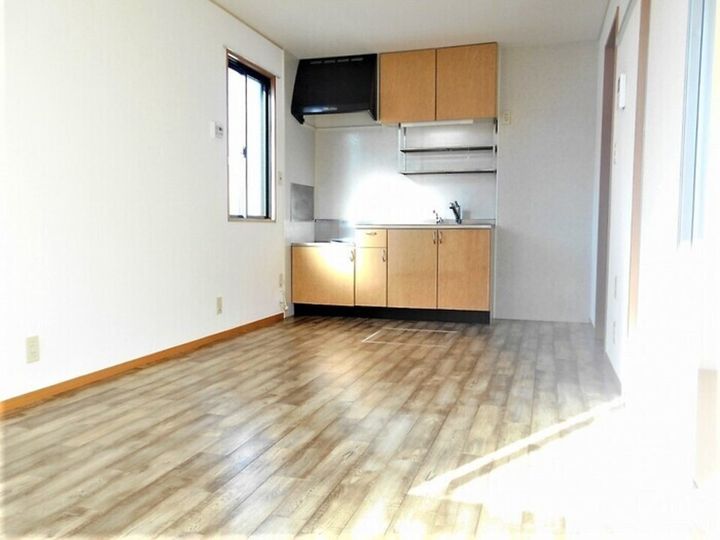 エントピア余戸102Bの居間