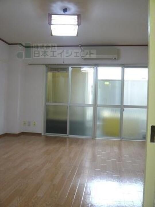 第一曙マンション101の内装