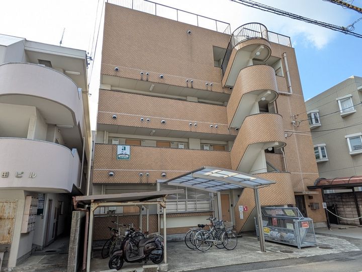 ボナール一番館102の外観