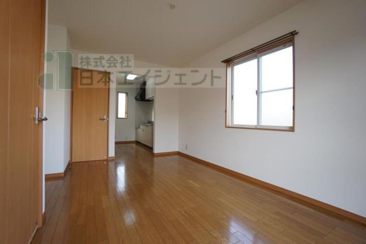 アベニール-F 2201の居間