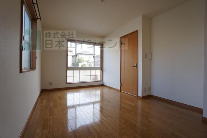 アベニール-F 2201の居間