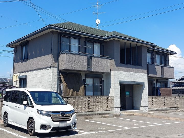 シャーメゾン東垣生 A棟202の外観