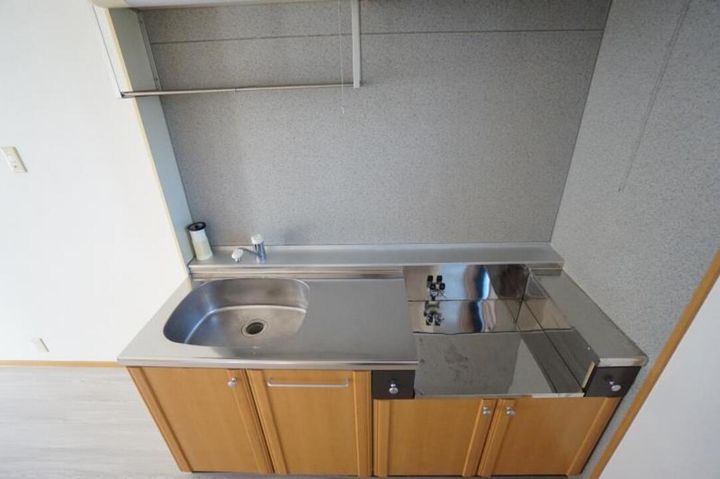 ピースフル勝岡201のキッチン
