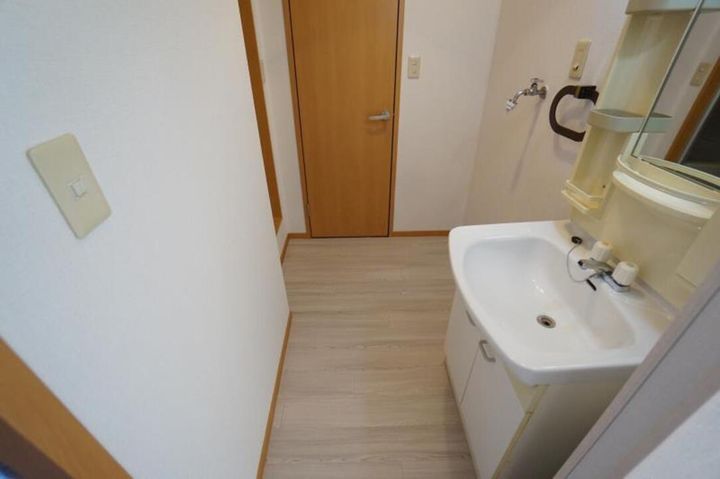 ピースフル勝岡201の内装