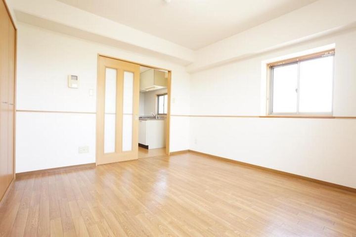 サンライズ湊町801の内装