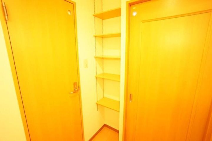 サンライズ湊町801の内装