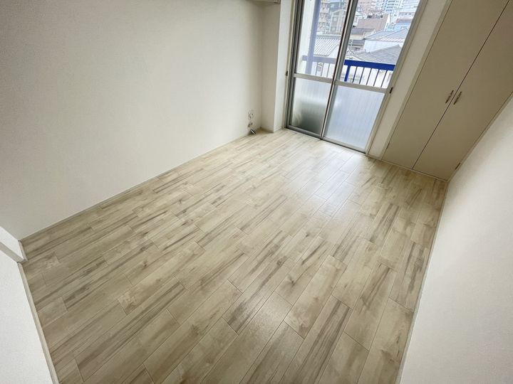 ブランドール松前町401の内装