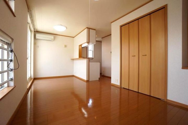 ウィッシュ1201の居間