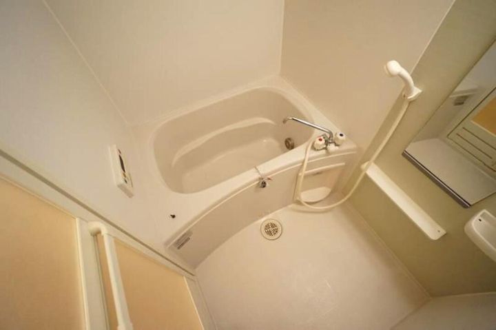 ウィッシュ1201の風呂
