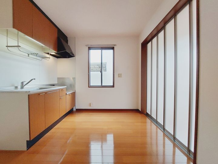 フレグランスいずみ南103の居間