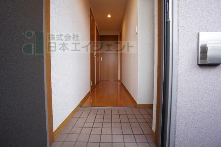 ライフコート千舟305の玄関