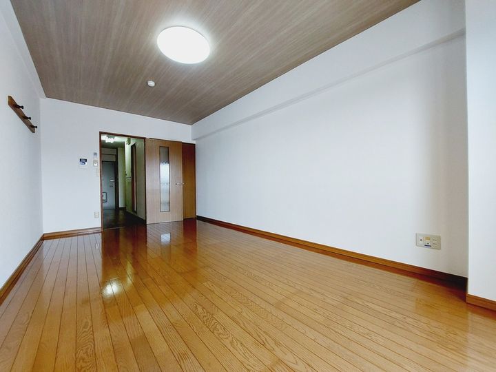 リヴィエール山越602の内装