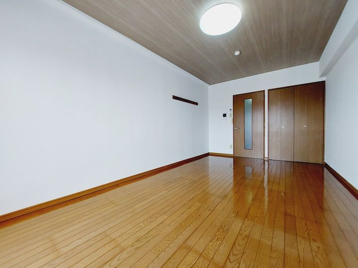 リヴィエール山越602の内装