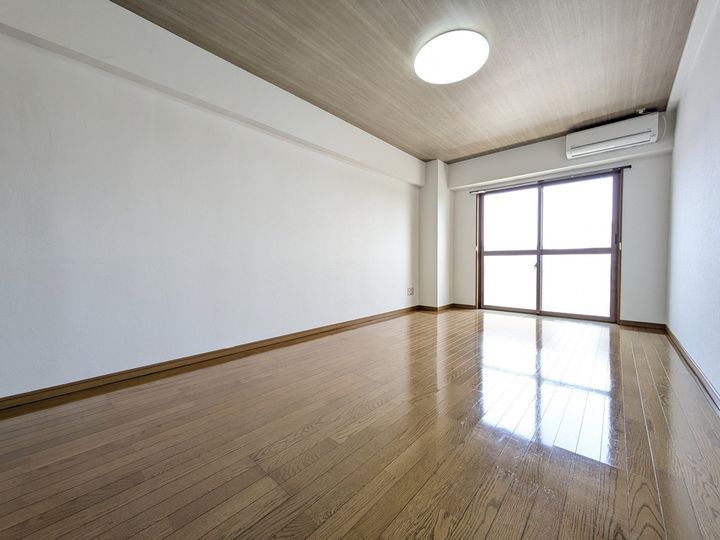 リヴィエール山越602の内装