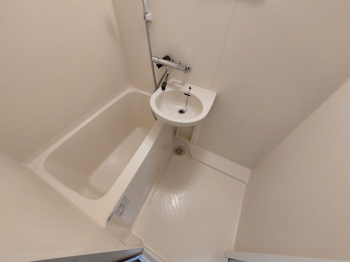 リヴィエール山越602の風呂