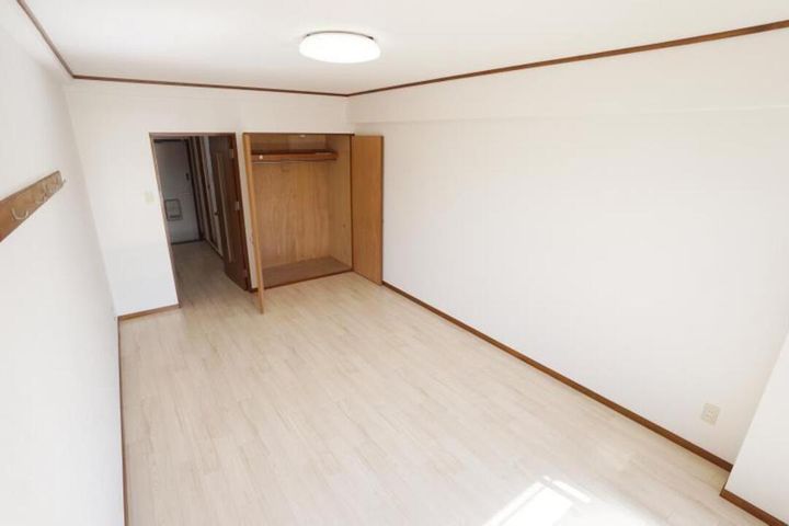 シンセイビル303の居間