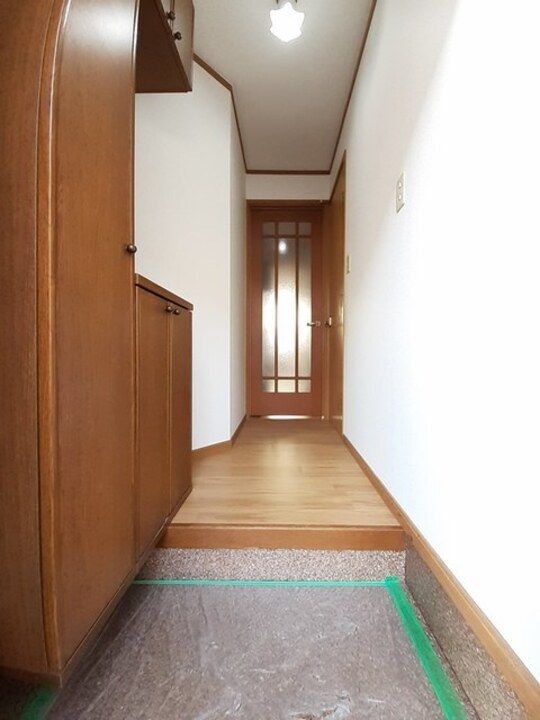 ウエストコートABCC102の玄関