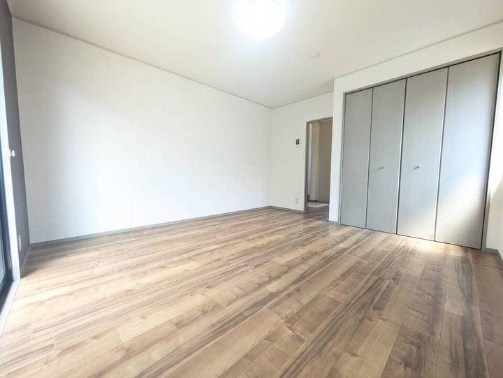 ルミエールシンコウ201の居間