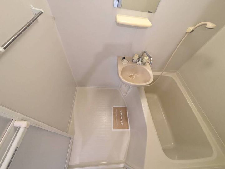 ルミエールシンコウ201の風呂