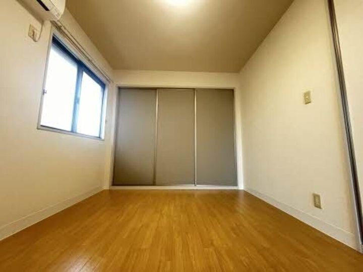 バリュージュ生石B201の内装