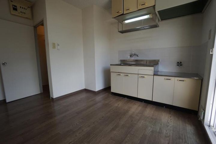 クエストコート202の居間