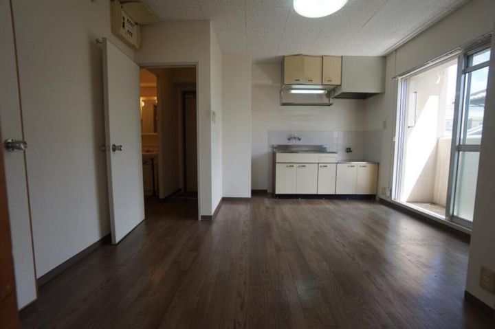 クエストコート202の居間