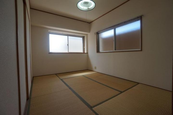 クエストコート202の内装