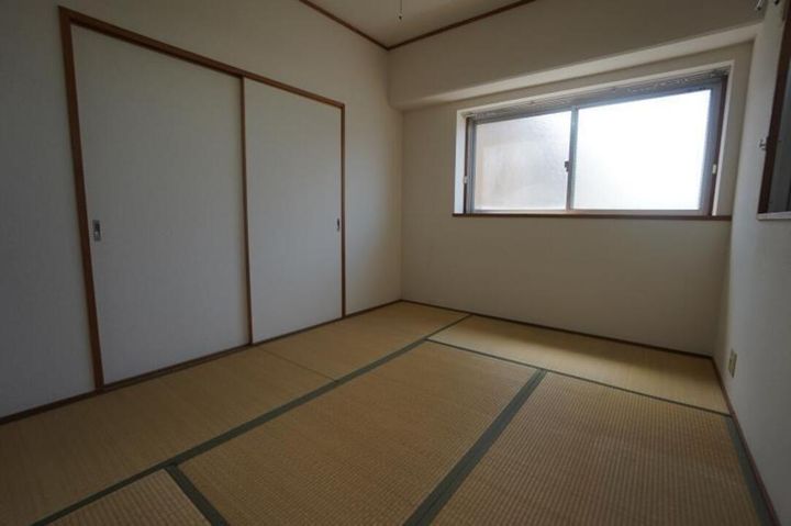 クエストコート202の内装