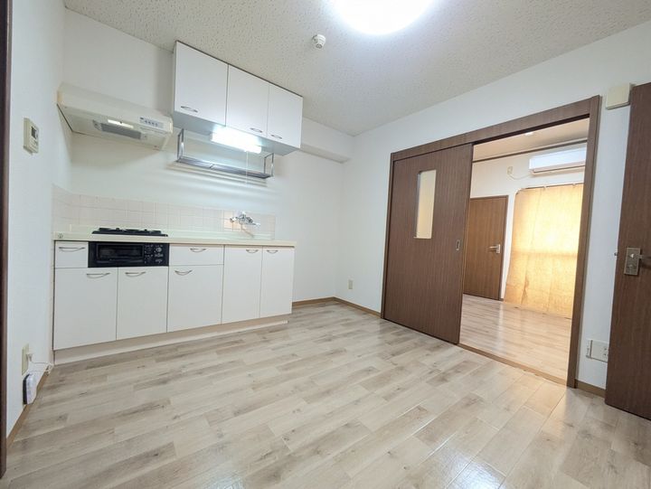 ライラック3301の居間