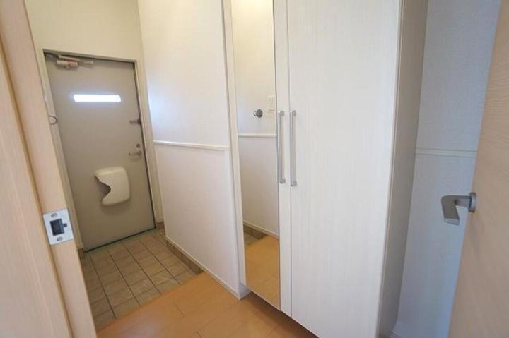 エタン・リジエール2 ABA103の玄関