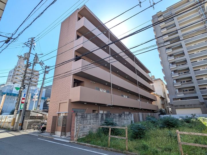 ジャンヌ喜与町208の外観