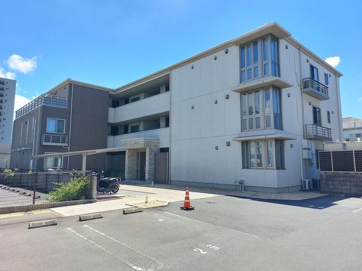 レジュ ノワール105の外観