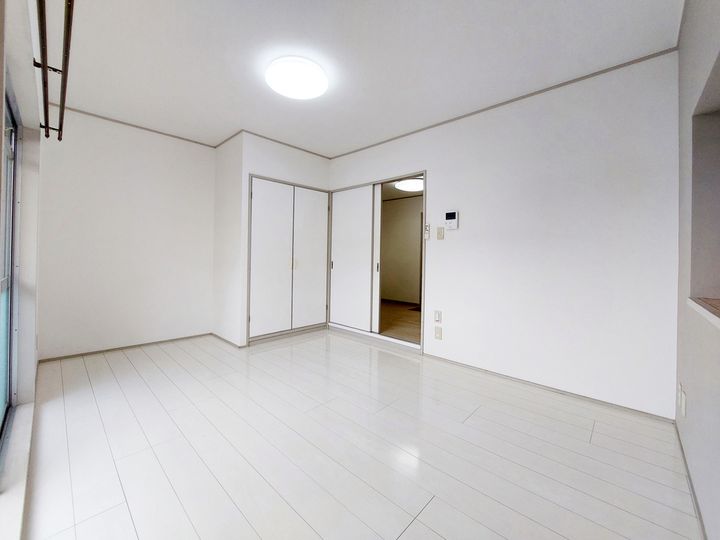 マ・メゾン山越101の居間