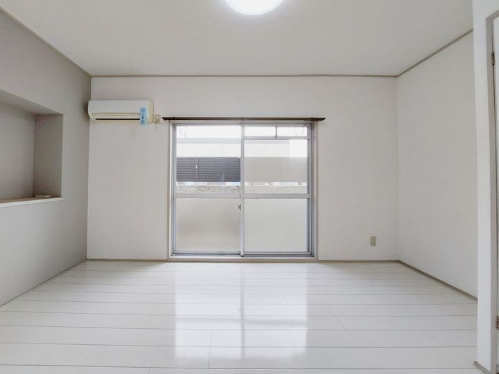 マ・メゾン山越101の居間