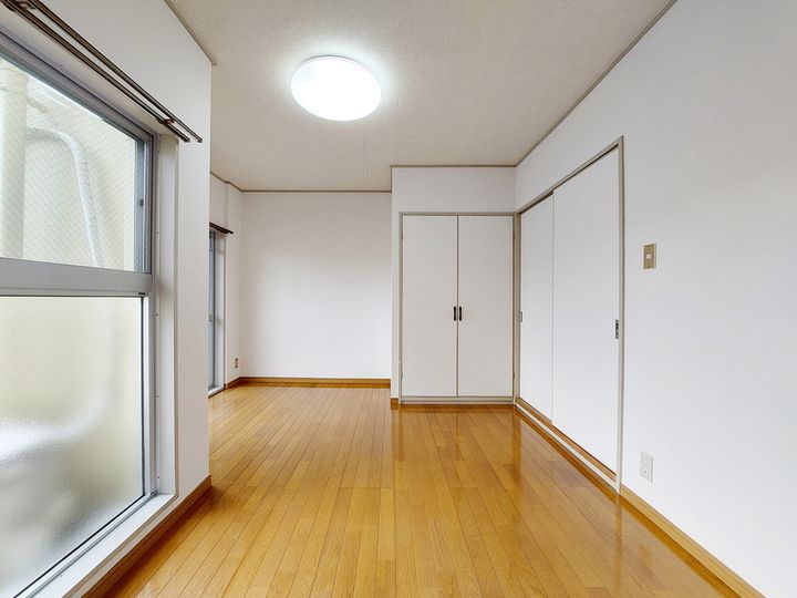 マ・メゾン山越103の居間