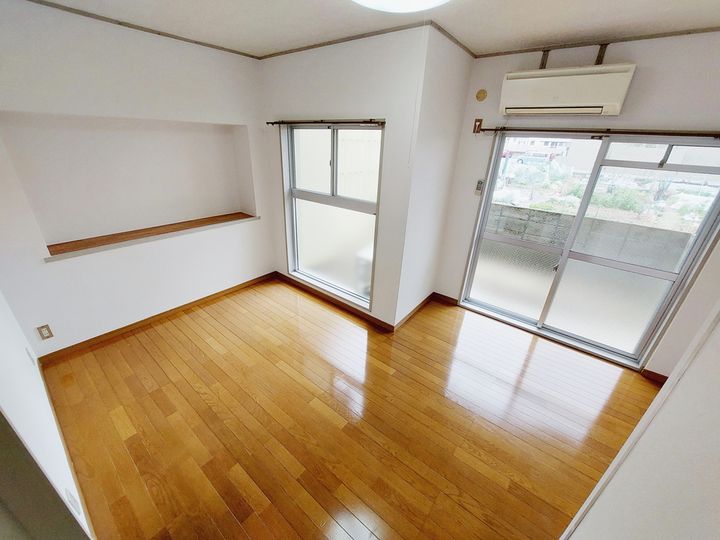 マ・メゾン山越103の内装