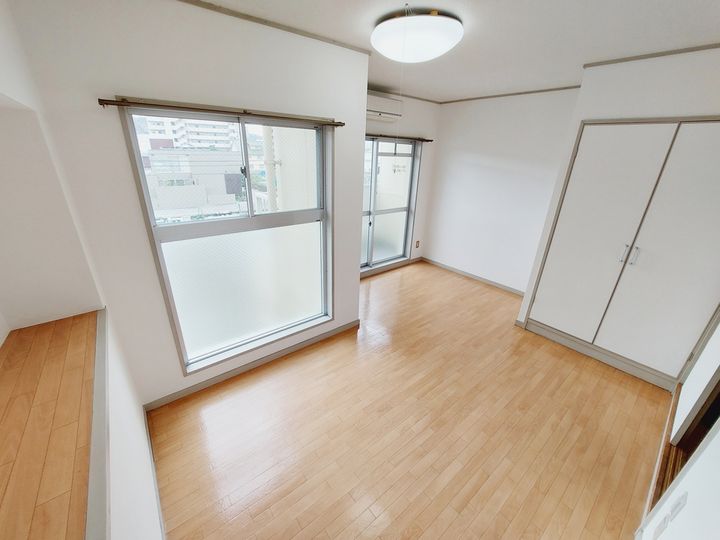 マ・メゾン山越303の内装