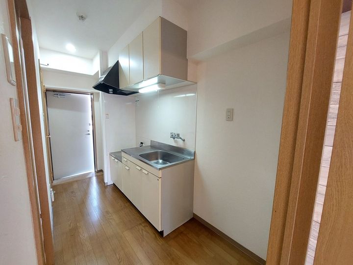 グローリー川内101のキッチン