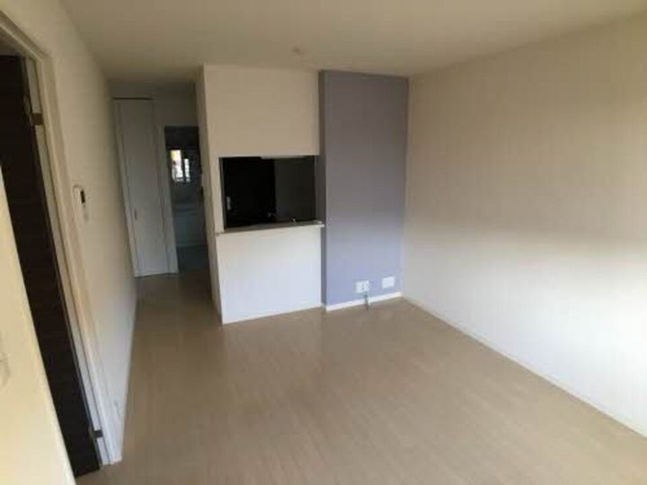 ビオラ天山201の居間