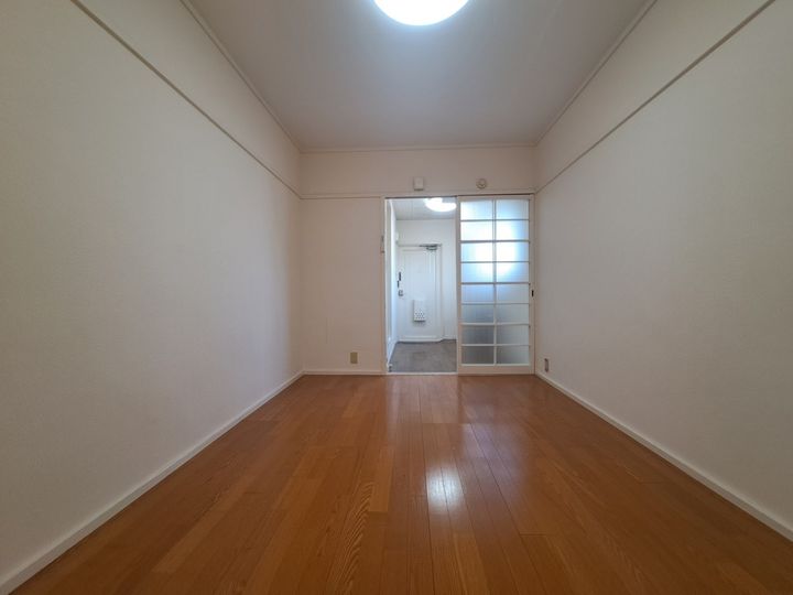 第4杉フラット501の居間