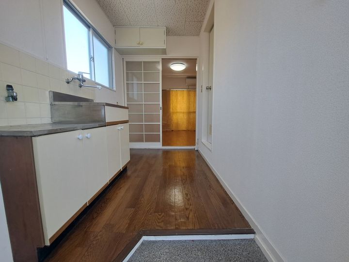 第4杉フラット501の玄関