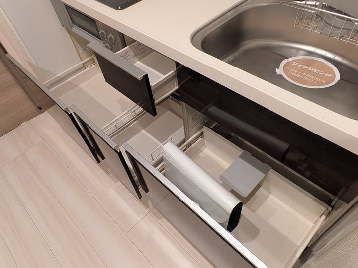 レーヴ・リボンYK201のキッチン