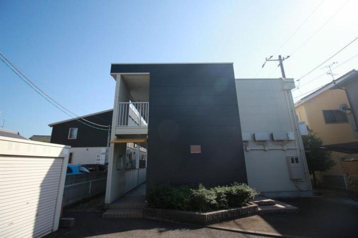 レオパレス医学部前106の外観