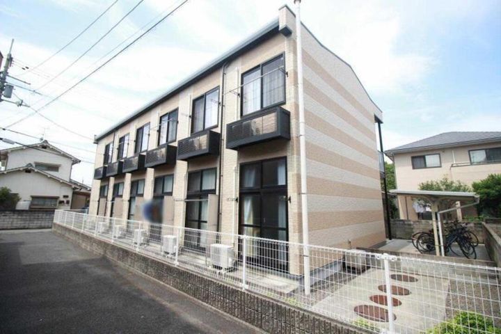 レオパレスラ プランタン 2102の外観