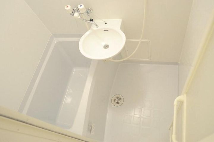 レオパレスソレーユ201の風呂